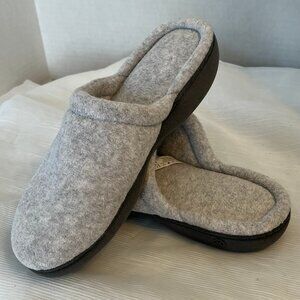 Isotoner Women's Slippers